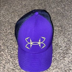 Under armour SnapBack hat never worn